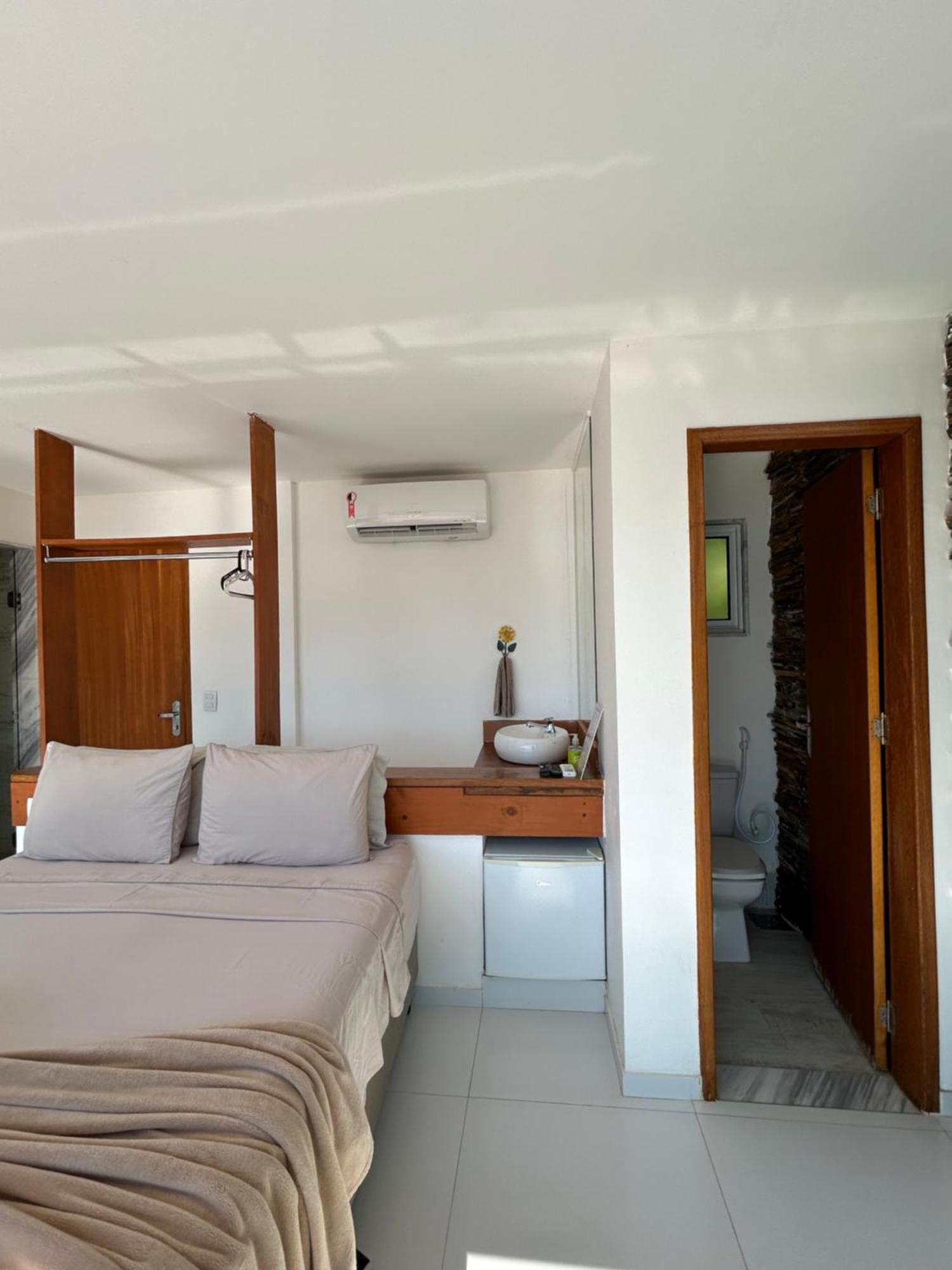 Pedro Rei Hospedagem Vila do Abraao Bagian luar foto